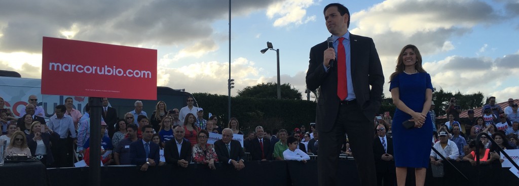 Students rally for Rubio