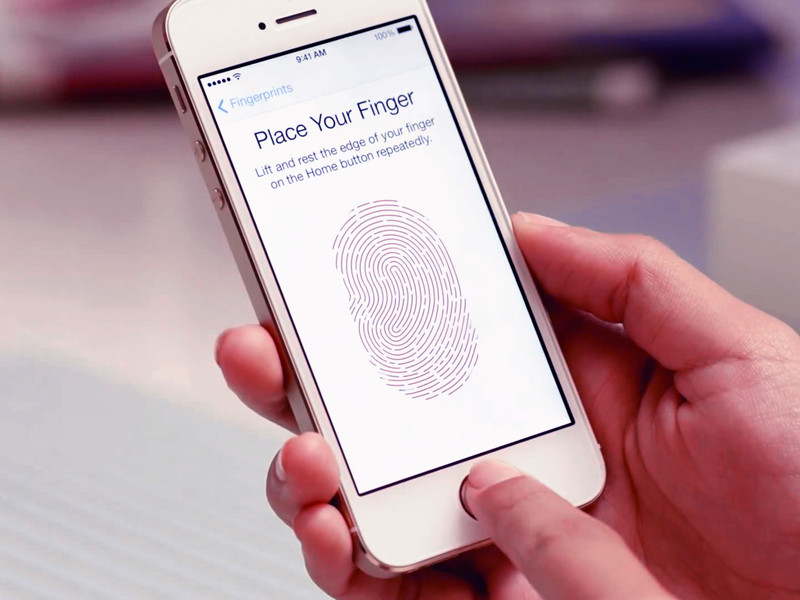 Fingerprints on cell phone key to unlocking data