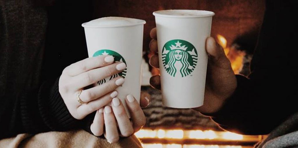 After+Starbucks+vows+to+hire+refugees%2C+%23BoycottStarbucks+trends
