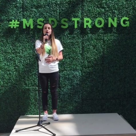 Angelique Meneses opens the event singing Somewhere Over the Rainbow. The event was hosted at Aventura Mall on Mar. 17.